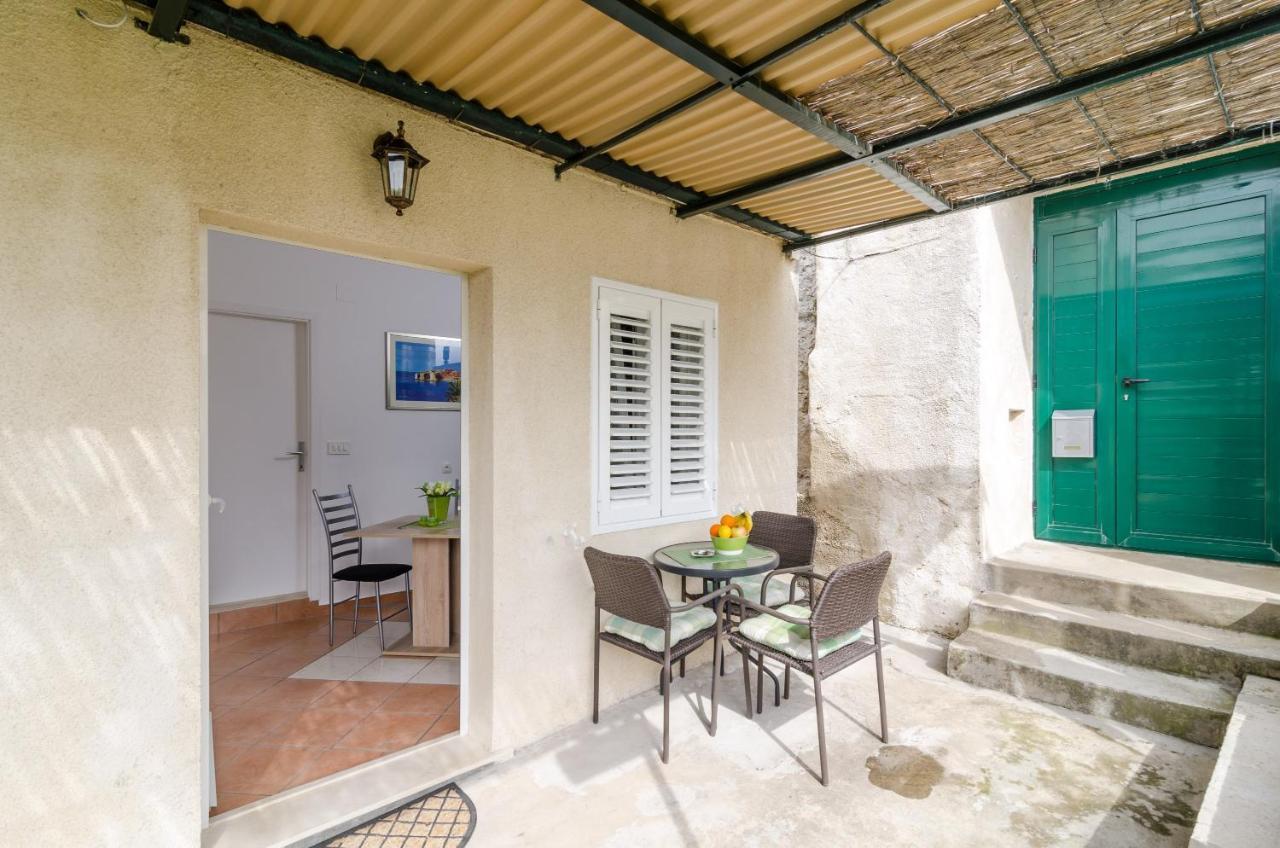 דוברובניק Apartment And Room Kapelica מראה חיצוני תמונה