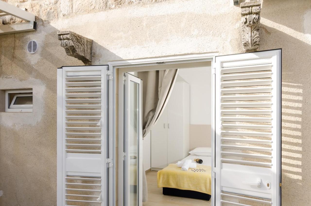 דוברובניק Apartment And Room Kapelica מראה חיצוני תמונה