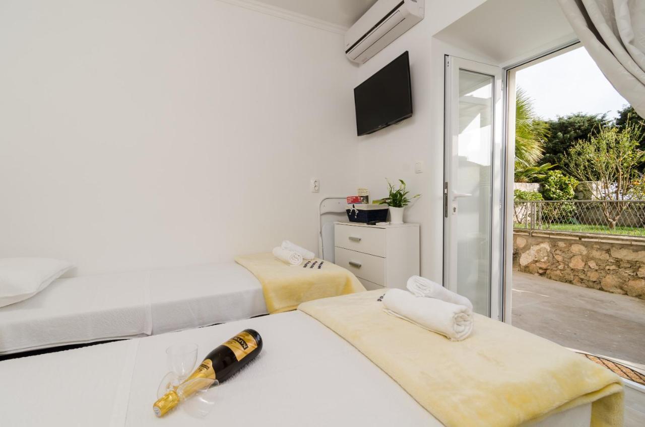 דוברובניק Apartment And Room Kapelica מראה חיצוני תמונה