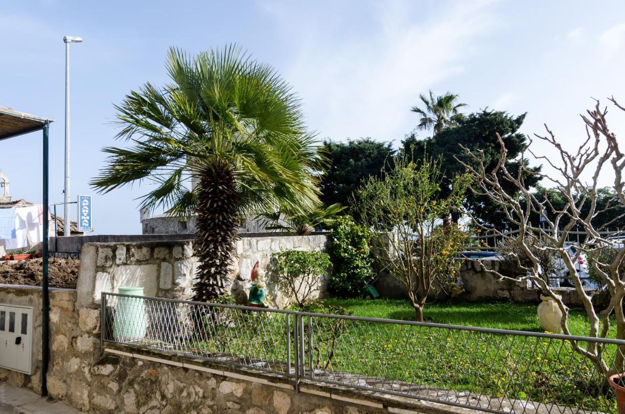 דוברובניק Apartment And Room Kapelica מראה חיצוני תמונה